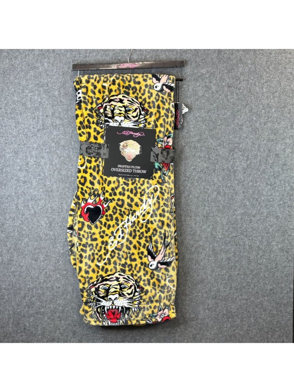 Ed Hardy Printed Plush Oversized Throw Leopard & Tattoo 60 x 70 Blanket Soft
